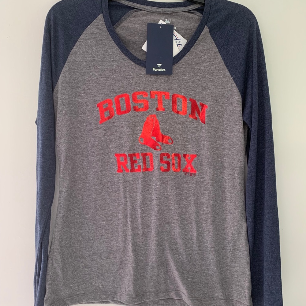 Boston Red Sox S Petite NWT Tee Authentic Women’s